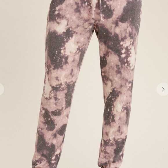 109 $22. Live Start, NWT 2 piece loungewear set Vtop and Jogger purple - Picture 7 of 11